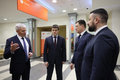 Михаил Котюков представил Александру Новаку лучшие практики Красноярского края по поддержке МСП и развитию креативных индустрий
